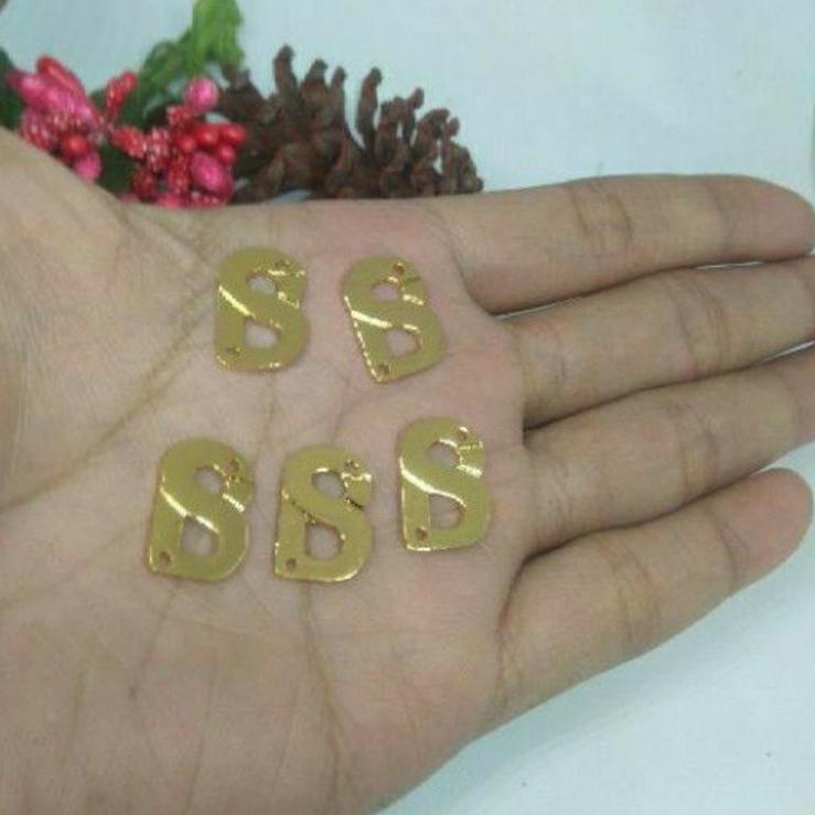 MODEL BUTTONSCARVES / PLAT HIJAB MODEL BUTTONSCARVES / PIN JAHIT HIJAB {DRH.11Fe22υ}