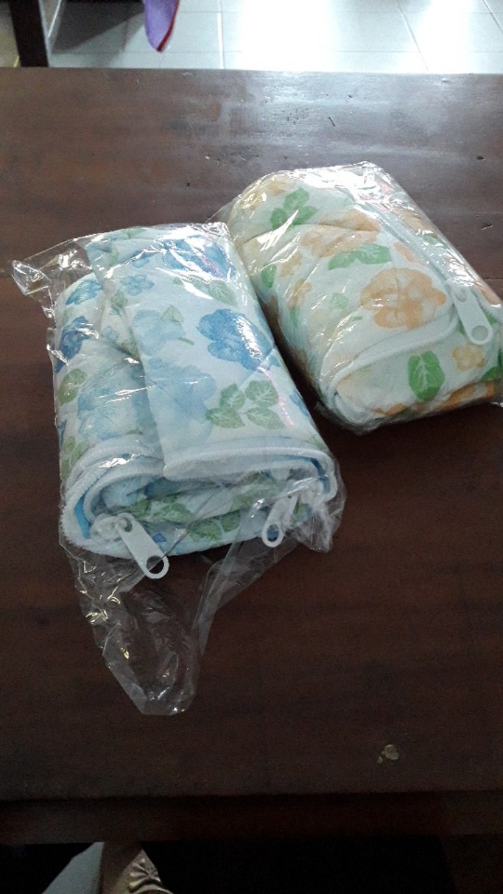 Dengan Lapis Busa Sarung Piring 21cm