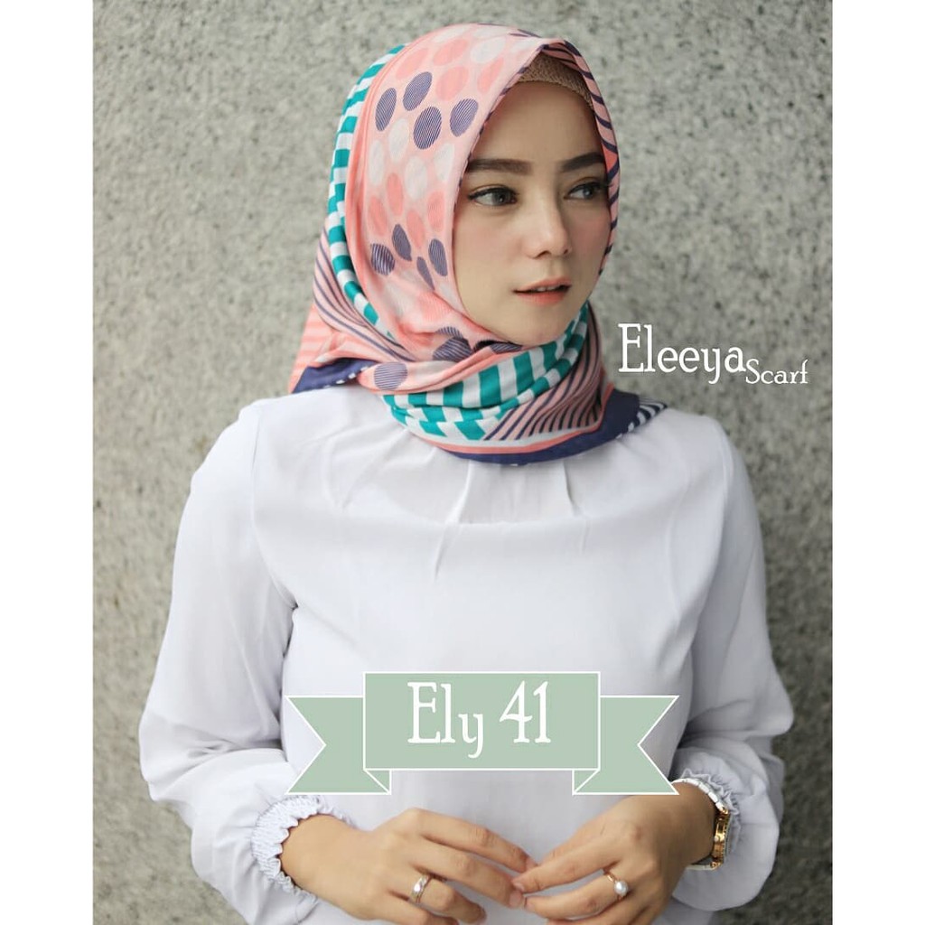 HIJAB SEGIEMPAT MOTIF ELY 41 II Eleeyascarf