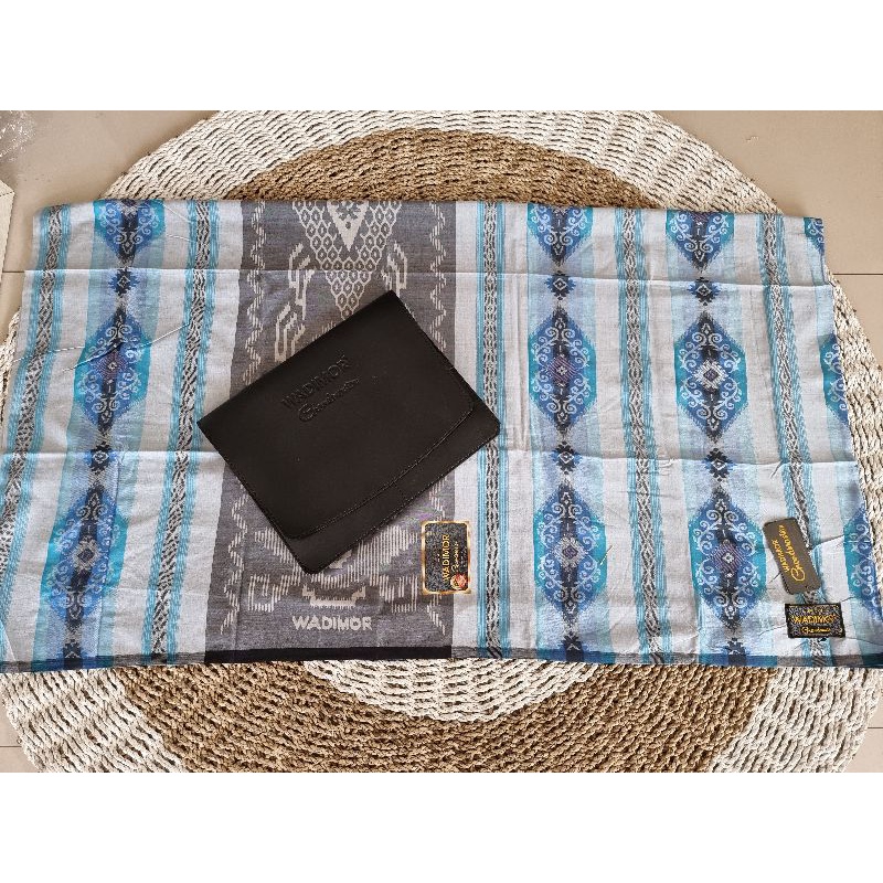 Sarung Wadimor Grandmaster