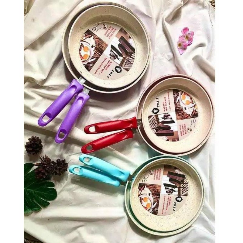 FRYPAN SET TRI-J 2 PCS / Teflon Set Anti Lengket dan Tahan Gores. Ukuran 22cm & 24cm