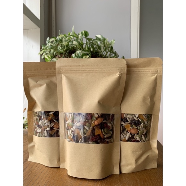 

Trail Mix (Sunflower, Pumpkin Seeds, Almond, Raisin, Cranberry, dried appricot) 250gr