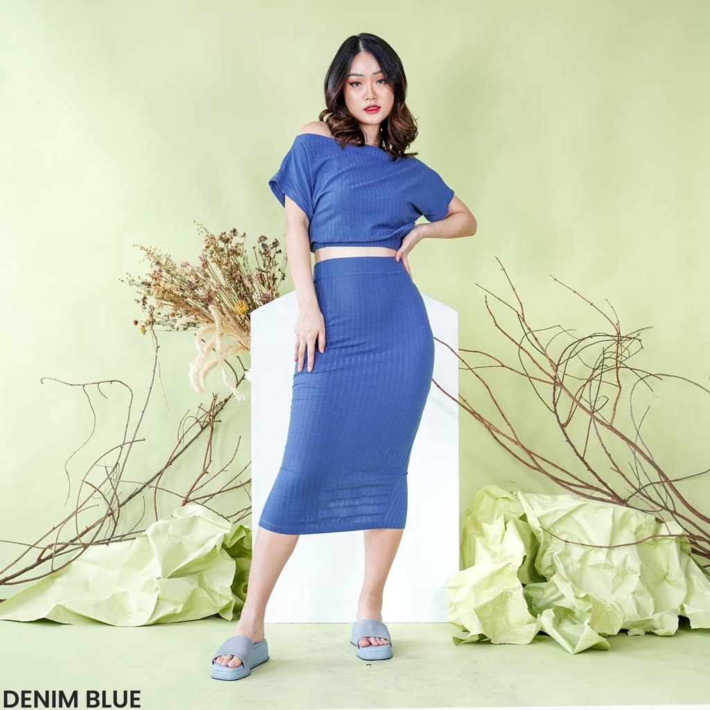 HYERIES Sihyeon set / Atasan Casual Wanita Korea Sabrina One Shoulder / Off Shoulder Top / Blouse Wanita / Sabrina top / Rok highwaist skirt / Rok span / Dress kondangan / Skirt Bodycon dress / Simple dress korea / Sabrina dress polos / Rok kerja