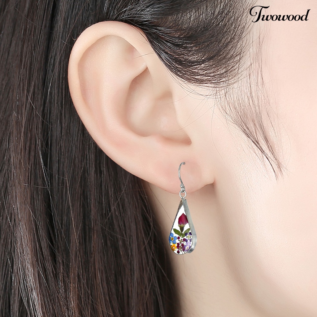 1 Pasang Anting Hook Bentuk Water Drop Aksen Bunga Kering Warna Silver Untuk Kencan