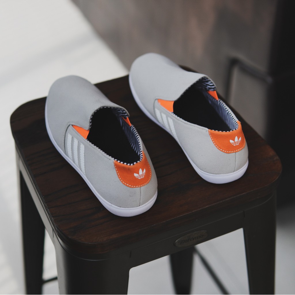 sepatu pria casual sport slip on adidas DV terbaru grade ori sepatu kuliahb santai hageout