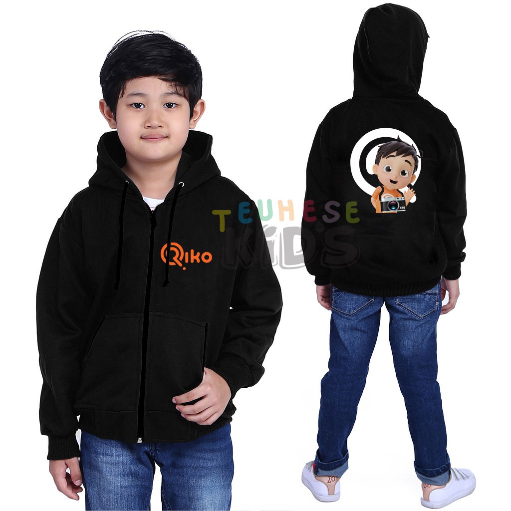 Jaket Sweater Hoodie Zipper Anak Anak Rico the series 03 – Hitam photografy