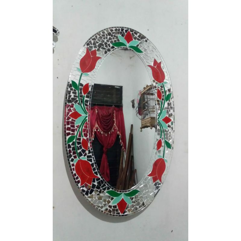 plus 4 M B.WRAB mozaik oval bunga merah / cermin mozaik