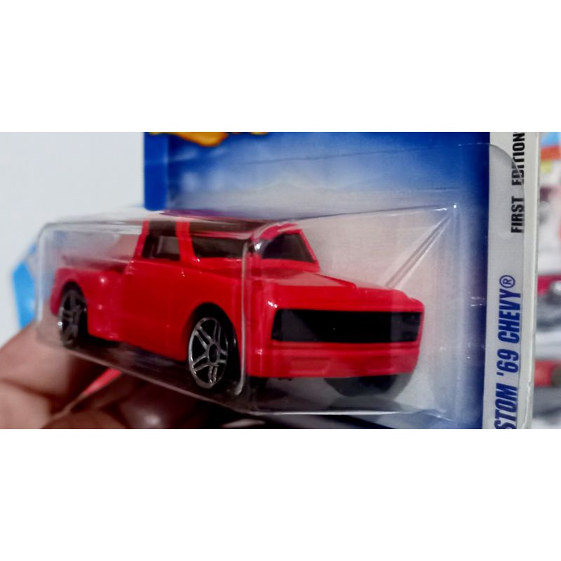 hotwheels CUSTOM 69 CHEVY PICKUP HW FLAMES