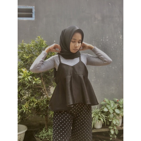 Tanktop Maxmara satin/tanktop hijab