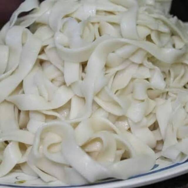 

Kwetiaw basah 500 gram Mi tiaw Kwetiau