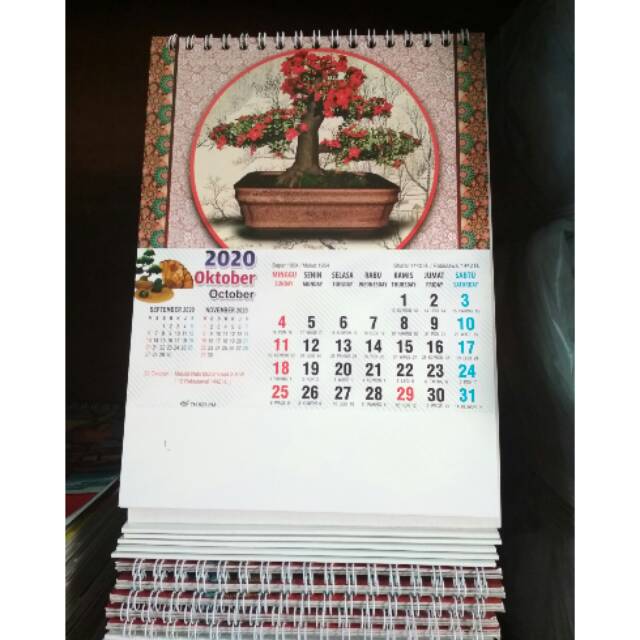 

Kalender Meja motif Bunga lucu tahun 2020