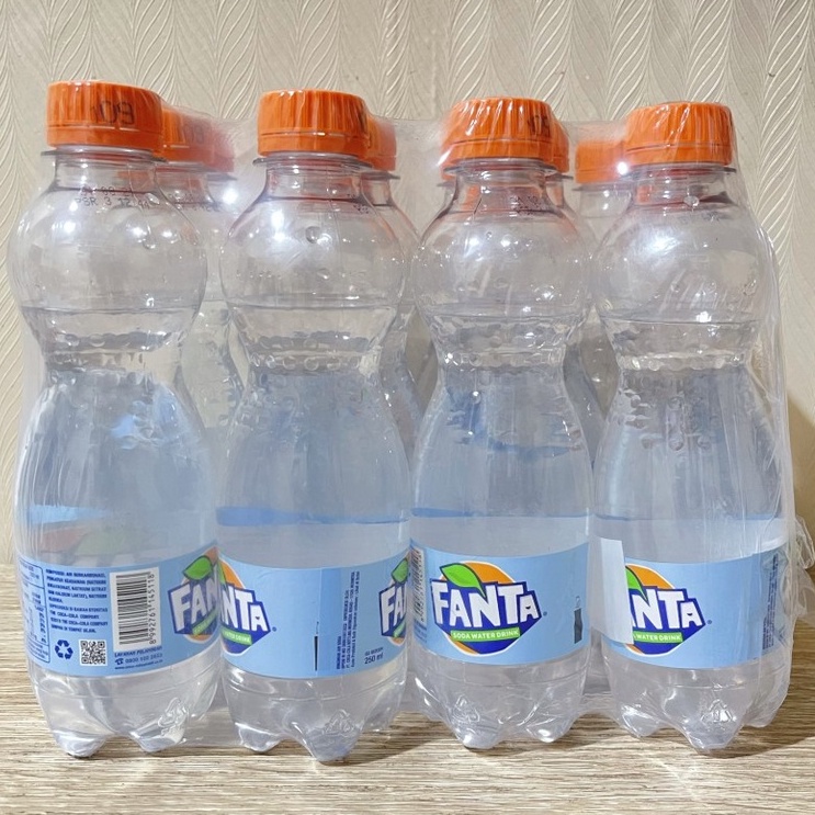 

Fanta Air Soda 250gr Soda Water Botol Plastik Pet