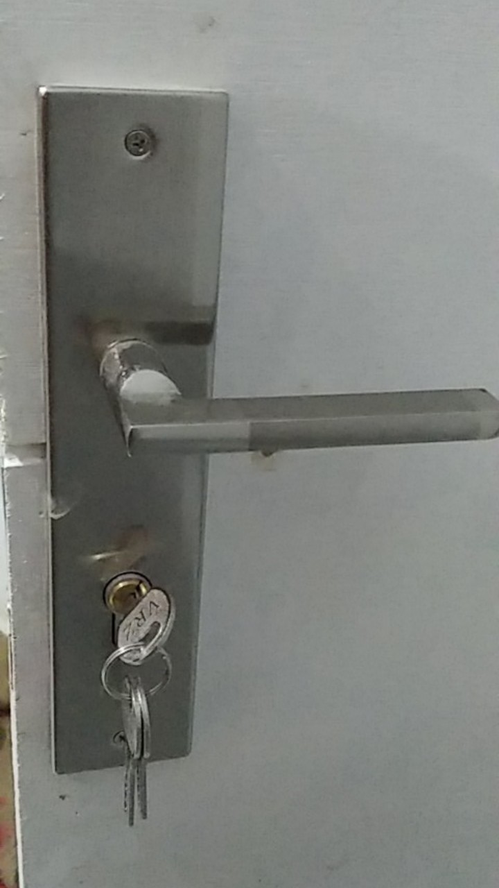 Kunci Pintu Besar Komplit