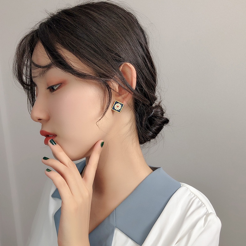 Anting Tusuk Bunga Korea925 Perak Anting Retro2023Fashion Baru Wanita Aksesoris Perhiasan