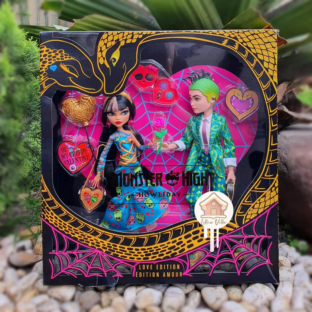 Monster High Cleo De Nile & Deuce Gorgon Valentine Day Collector Doll