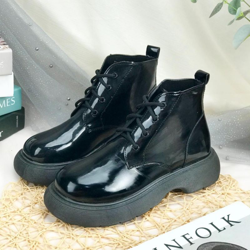 N2021 SEPATU HITAM WANITA KUALITAS IMPORT