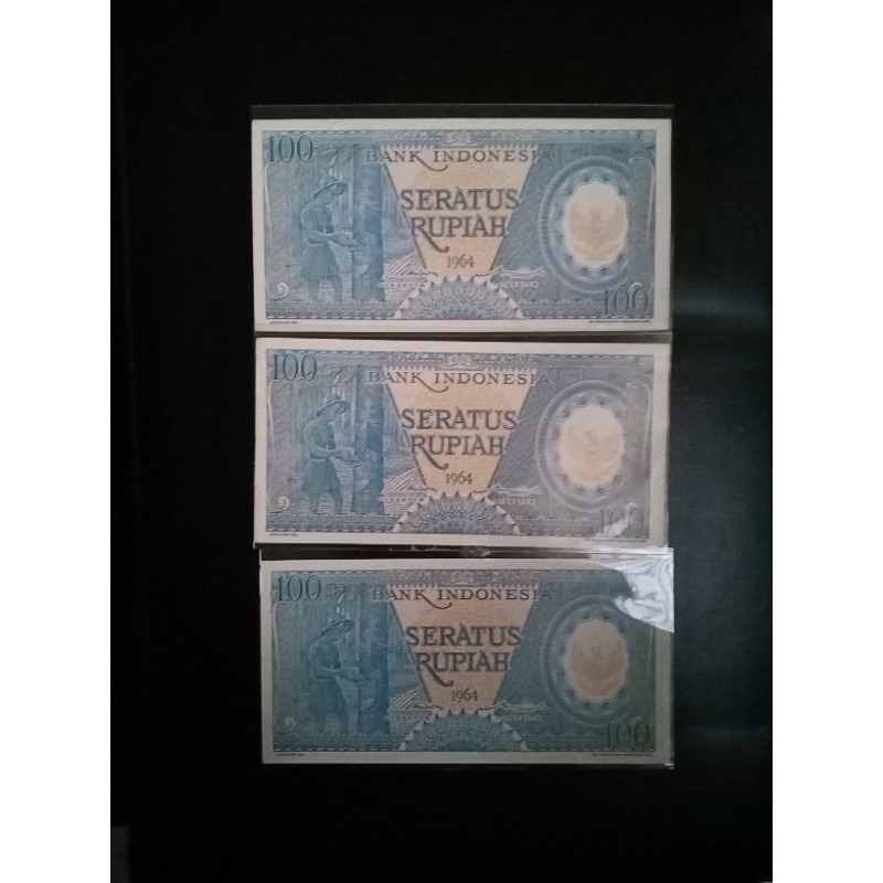 set uang kuno pekerja biru 100 rupiah tahun 1964 ini no seri urut