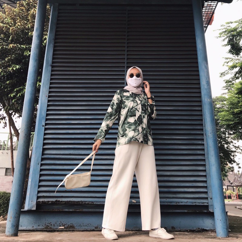 Kemeja Rayon Motif Abstrak / Atasan Rayon / Kemeja Motif / Atasan Motif Abstrak