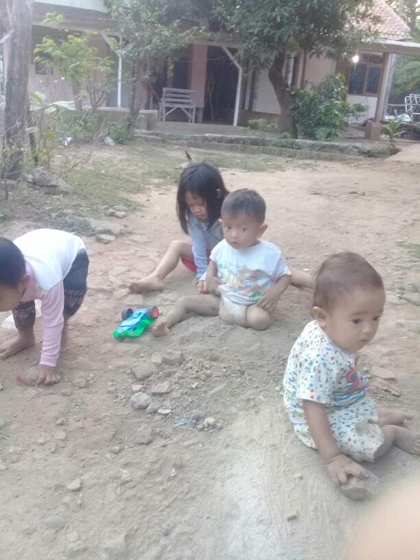 Hot Item (12) Gelas Plastik Kh Warna Warni