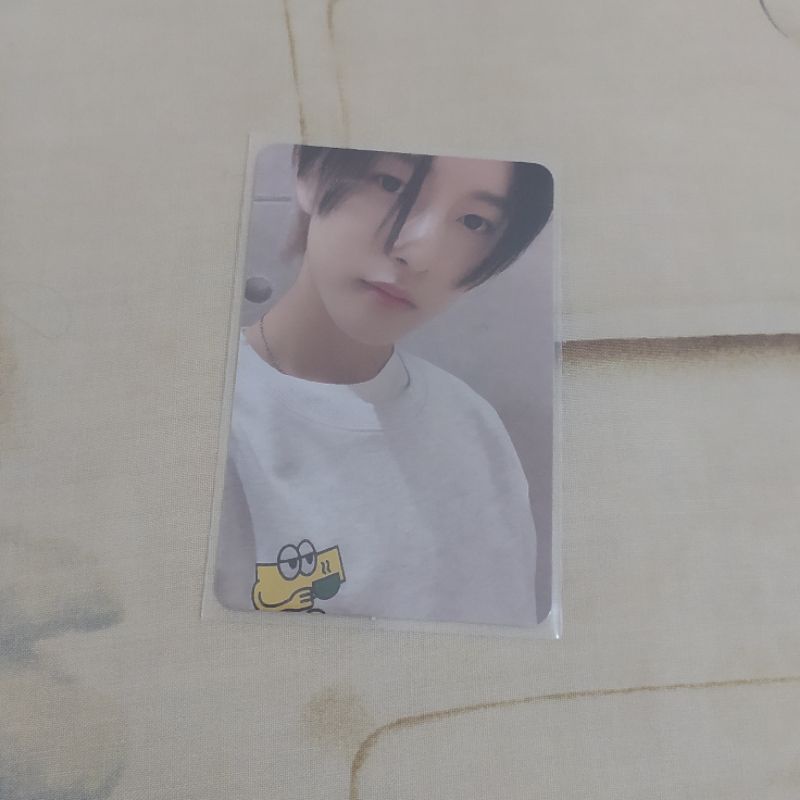 PC NCT Dream Renjun Chilling Cafe