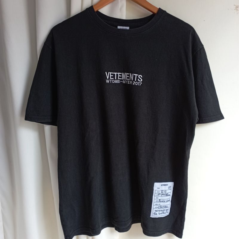 Vetements Tee Second