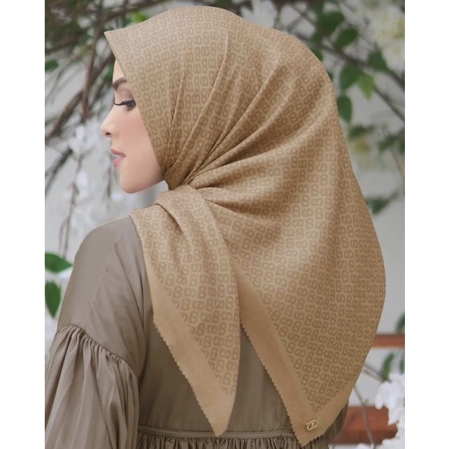 TAPIS SQUARE BUTTONSCARVES - NAVAJO