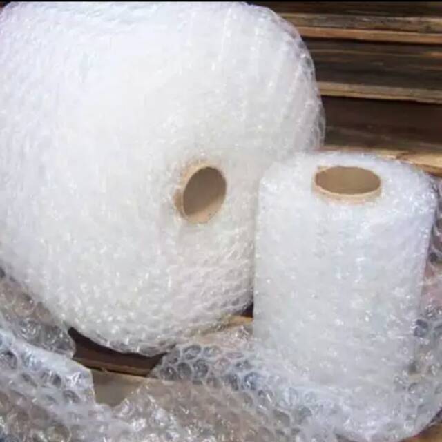 

Bublewrap ektra packing untuk keamanan paket anda dalam pengiriman diperjalanan