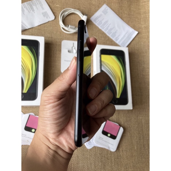 Iphone se 2020 64gb 128gb 256gb ibox on 2022 second original mulus like new-2