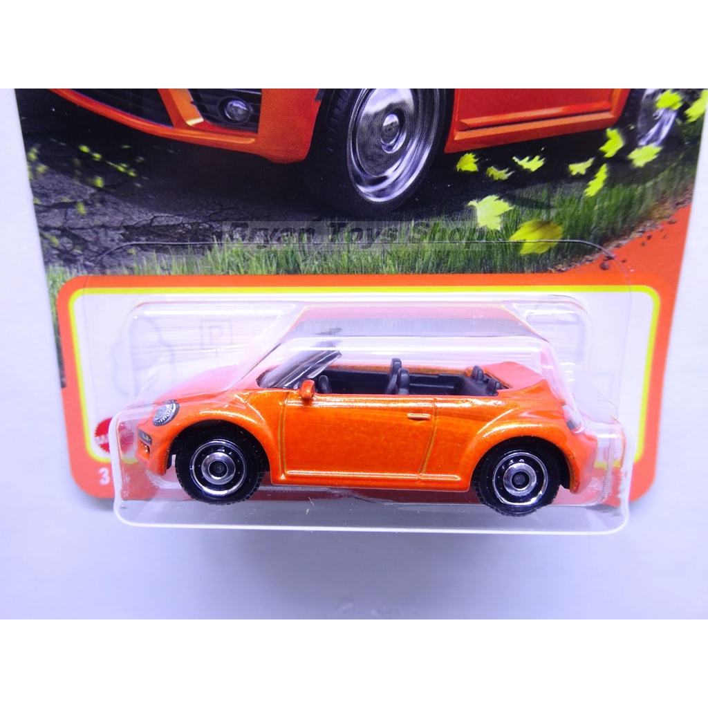 Matchbox 2019 Volkswagen Beetle Convertible Orange