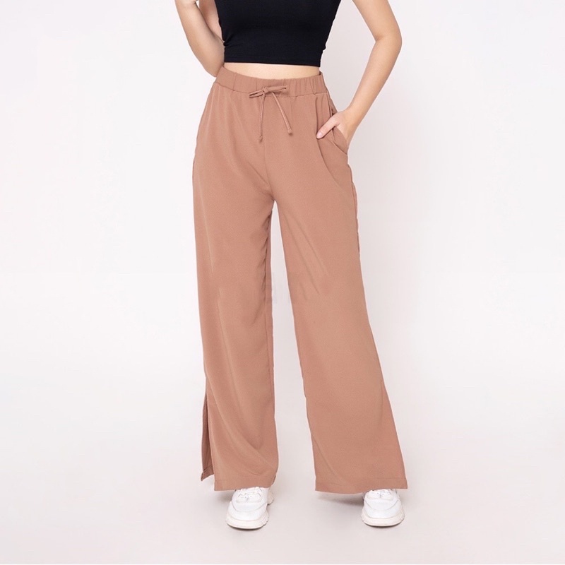 BEFAST - ZGW OOTD Celana Kulot MIJUN / Kulot Izzie Slit Loose Pant / Celana Panjang Kulot Wanita / Kulot Keluaran Terbaru 2022 / Celana Panjang Casual / Outfit Wanita Dewasa Kekinian / Celana Kulot Polos / Terlaris / Trendy