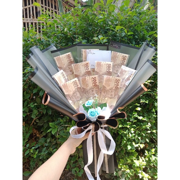 

Buket Uang Kosong 10 lembar