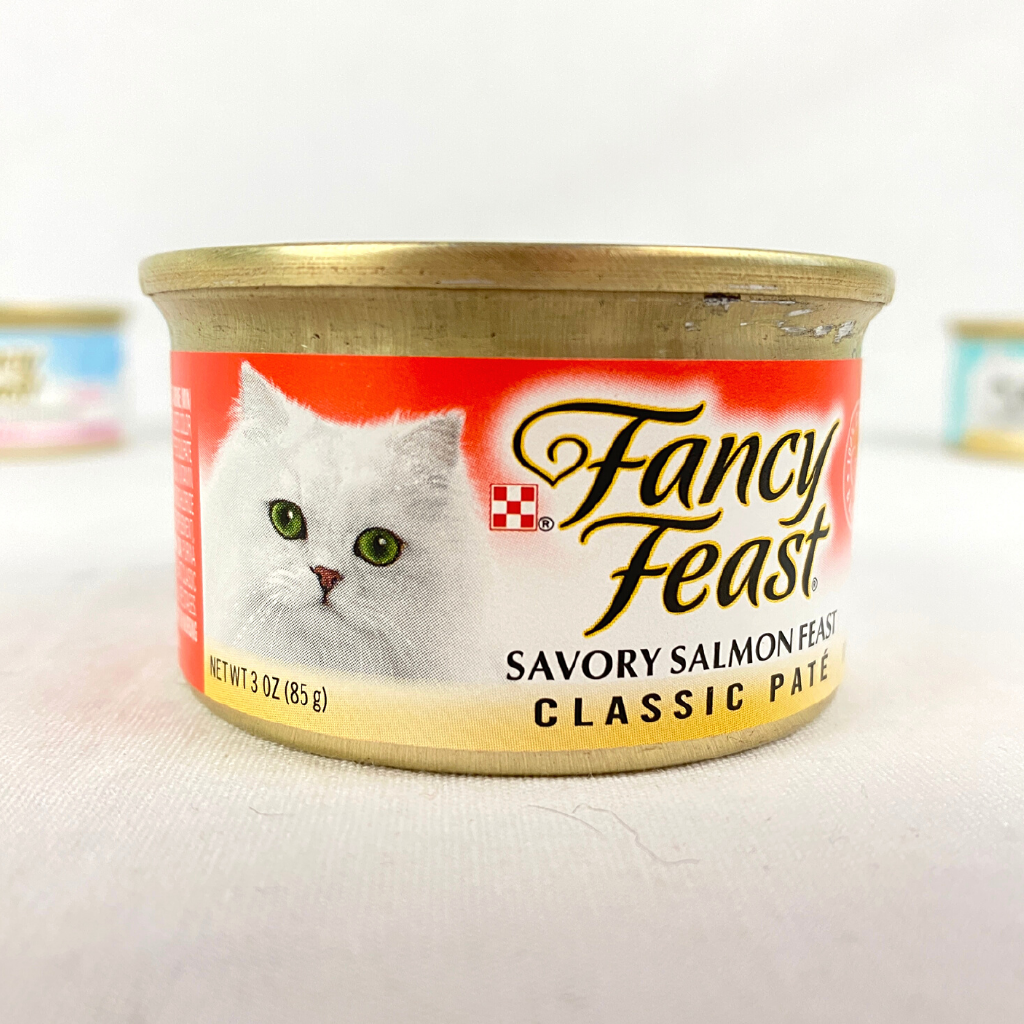 

FANCY FEAST Makanan Kucing Adult Savory Salmon Classic Can 85gr