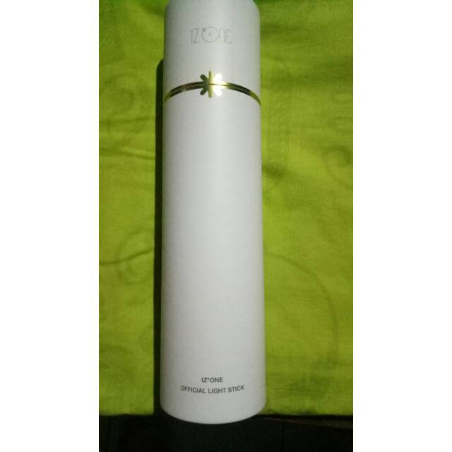 OFFICIAL LIGHT STICK IZONE