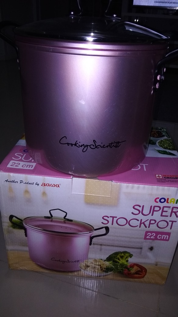 Maspion Panci Super Stockpot Colan Pastel 22 Cm Merah Muda - Aluminium