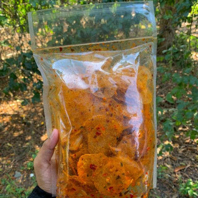 

KERIPIK KACA/KRIPCA/KERIPIK BELING/BELEDAG JERUK PEDAS 250GRAM