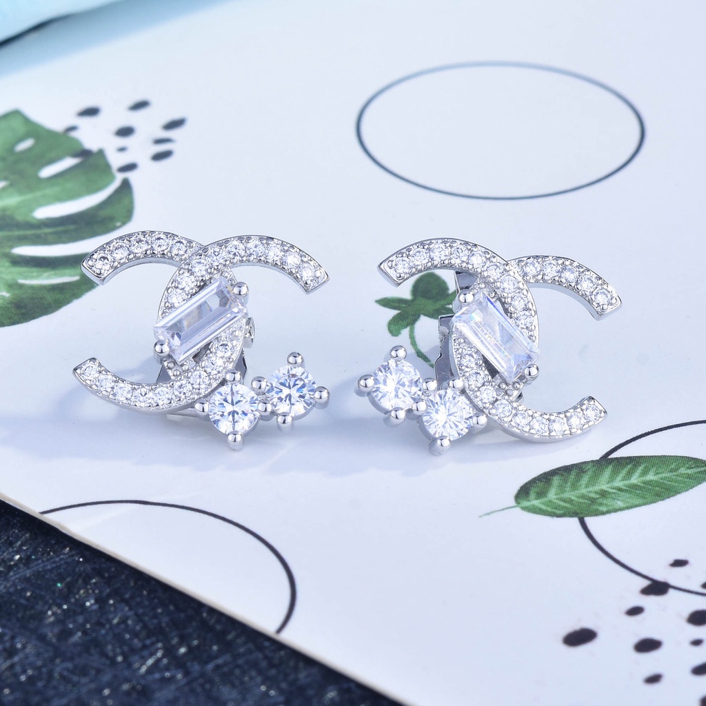 Anting Stud Desain Tulisan Bahan 925 Silver Needle Gaya Elegan Untuk Aksesoris