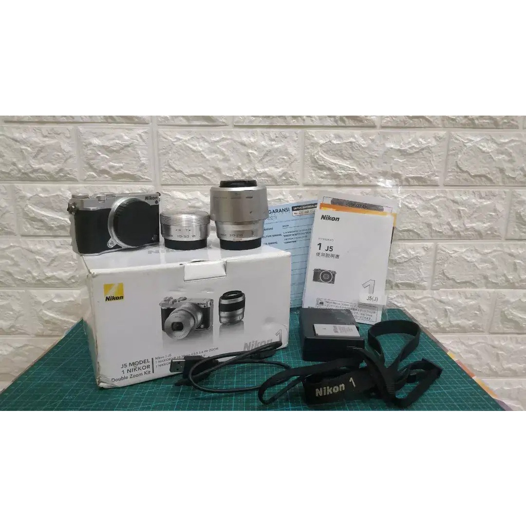 Nikon 1 J5 Second Double Zoom Kit