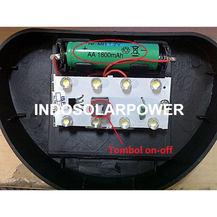Lampu Dinding 8 led 8led tembok pagar tangga solar power tenaga surya matahari hemat mudah pasang