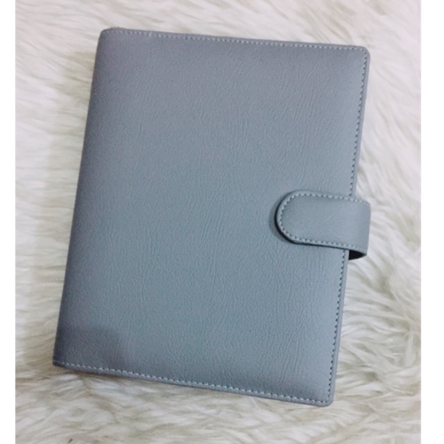 

Binder Kulit Polos Abu Muda A5/20Ring READY STOK