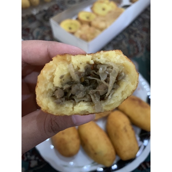 

KUE JAJANAN PASAR SIAP MAKAN (H-1)
