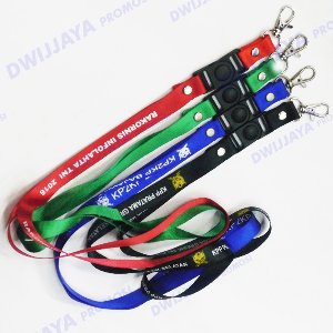 

Dijual Tali ID CARD BAHAN NYLON Lebar 15mm Grosir Lebaran
