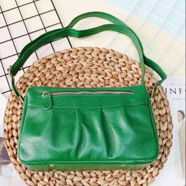 Slingbag Kulit / Tas Slempang Wanita Kulit Sapi Asli Garut / Slingbag Terbaru / Slingbag Modern