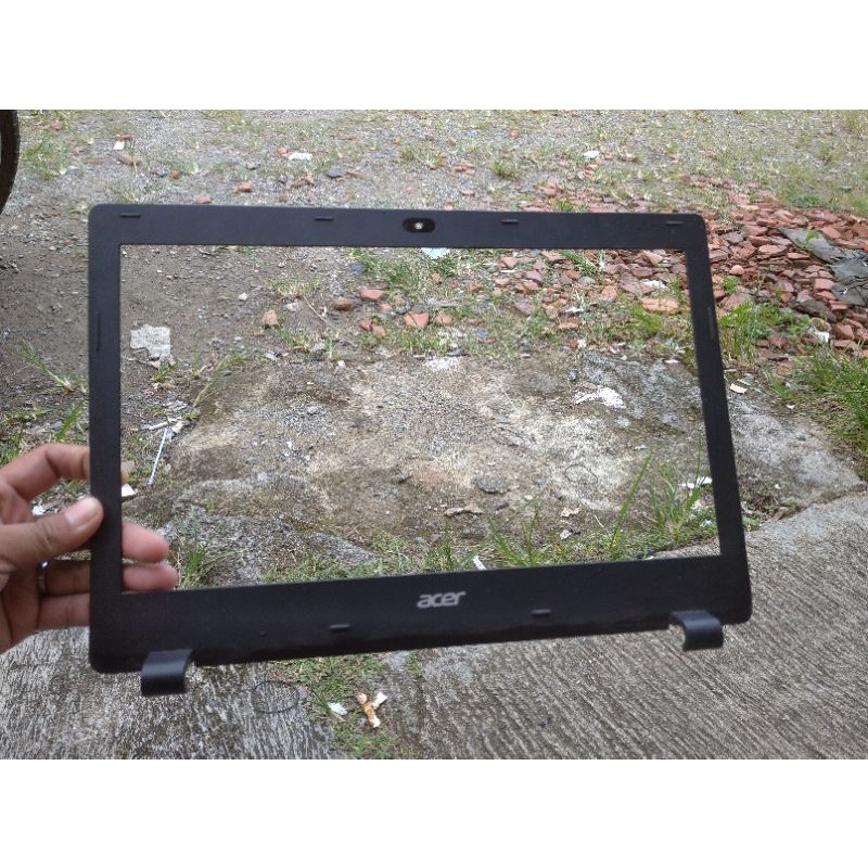 e5 411 412 e5 casing kesing lcd LED bagian depan  laptop acer seri E5-411 E5 412 E5411