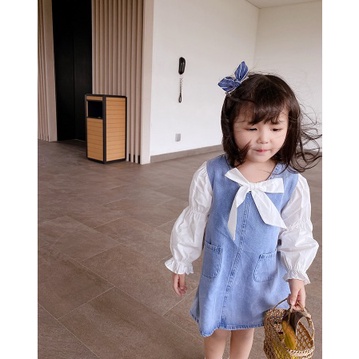 DRESS ANAK CEWEK BAHAN DENIM PITA SILANG TERUSAN JEANS PITA PUTIH