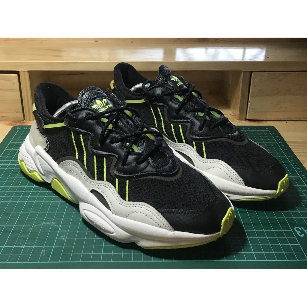 Adidas Ozweego Black / Volt size 43 1/3 original