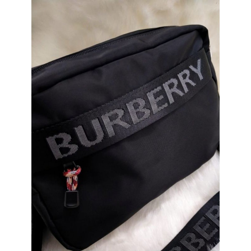 Burberry selempang,  Burberry Slingbag