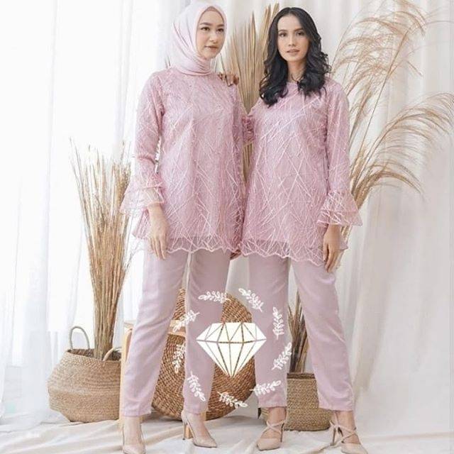 SALWA-SETELAN CABELA-SETELAN PESTA BRUKAT-TUNIK DAN CELANA