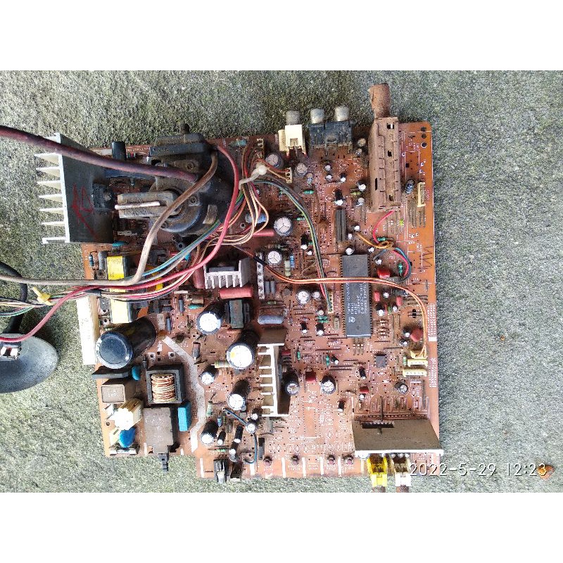 mesin tv Sharp 14inc mati