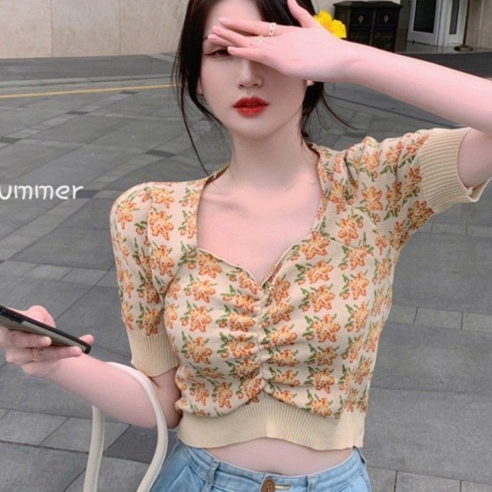 9307 Baju blus blouse crop krop lengan pendek karet bunga leher Vi motif bunga rajut import impor ce