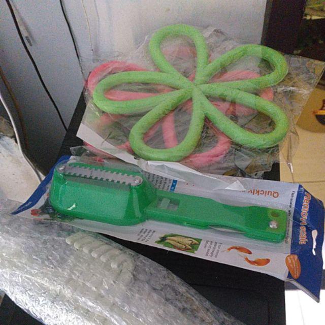 Alas Tatakan Panci Anti Panas Bentuk / Motif Bunga